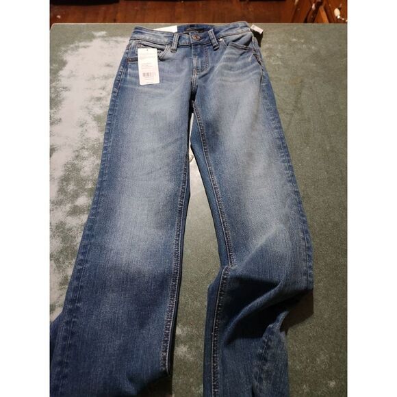 NWT Silver Jeans Co. Avery Curvy Fit High Rise Straight Leg (Indigo) sz 24x31 - Picture 4 of 4